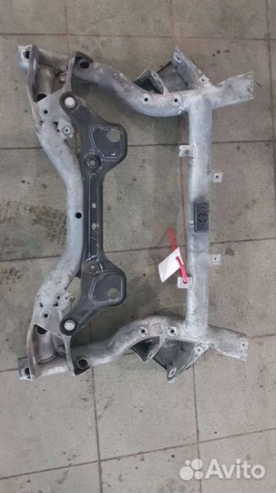 Подрамник передний mercedes w204