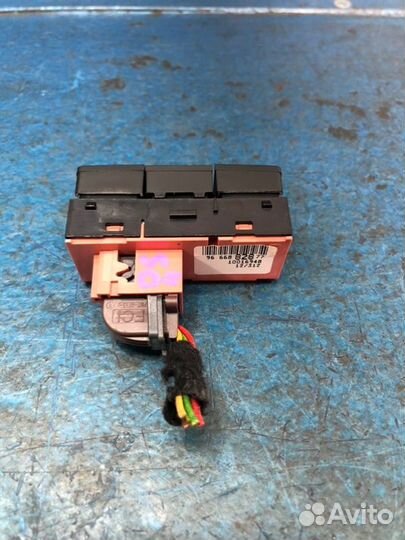 Кнопка парктроников Citroen Ds4 N