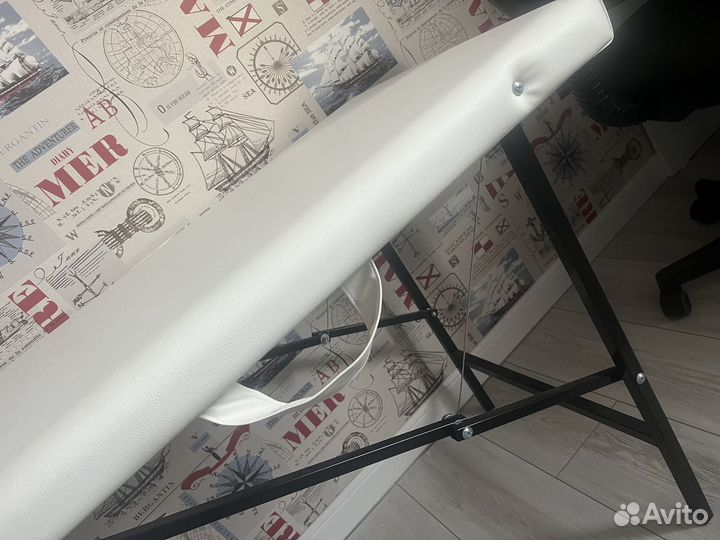 Кушетка для наращивания ресниц