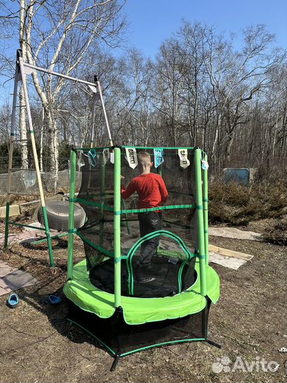 Детский батут с сеткой