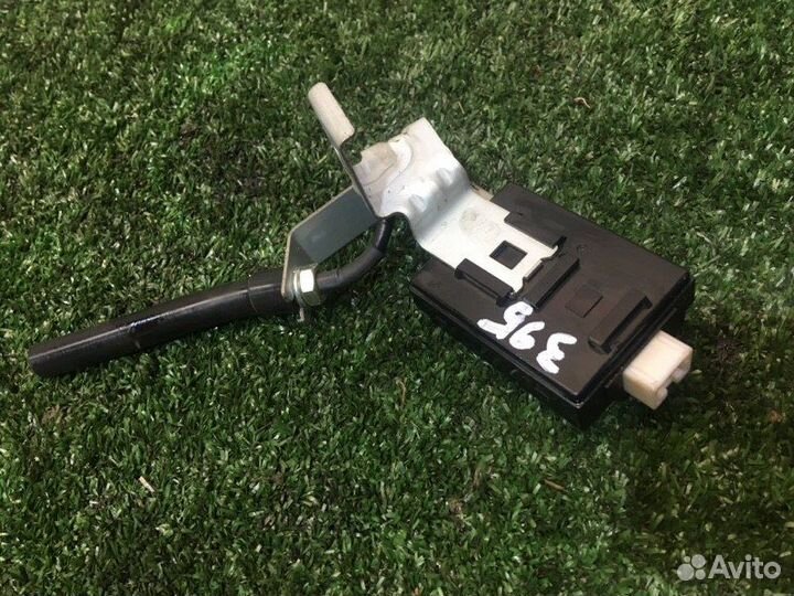 Антенна Kia Sorento XM D4HA 2010