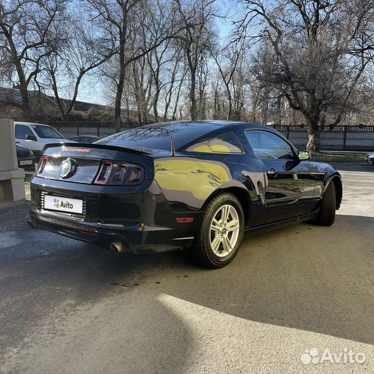 Ford Mustang 3.7 МТ, 2012, 124 500 км