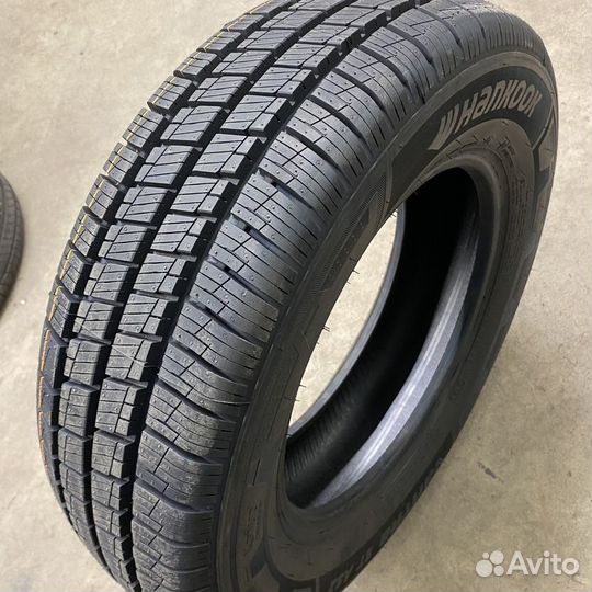 Hankook Vantra ST AS2 RA30 235/65 R16C R