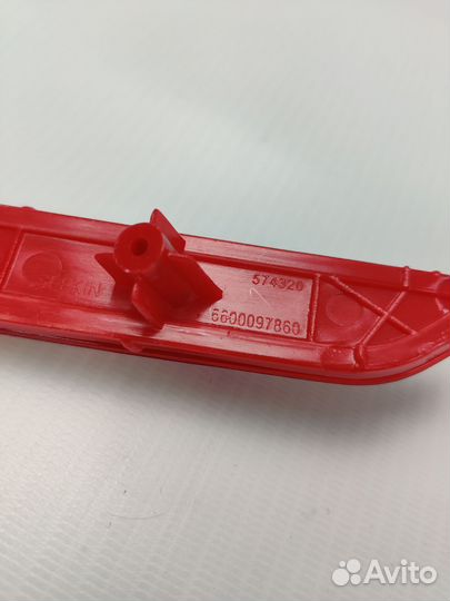 Отражатель в бампер задний правый geely coolray