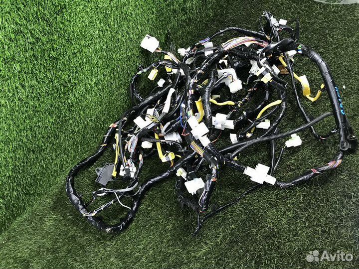 Проводка салона Mitsubishi Outlander CW5W 4B12