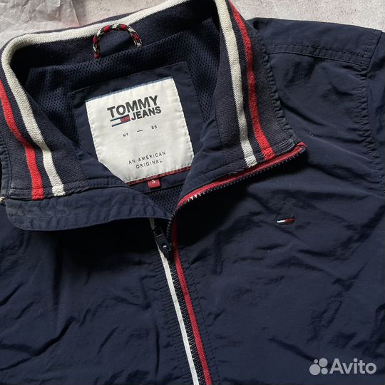 Ветровка Tommy Jeans