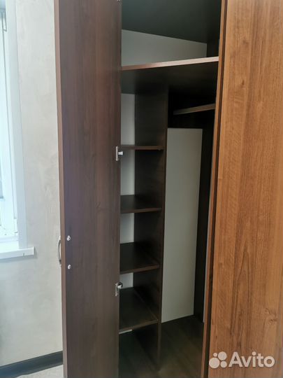 Шкаф угловой бу и с распашной дверью 2 шт
