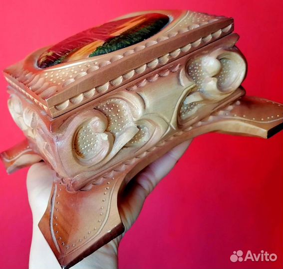 Шкатулка деревянная, резьба, лак, роспись