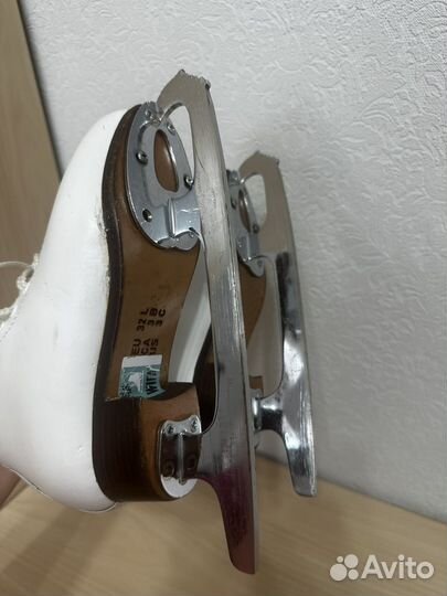 Фигурные коньки wifa 32l