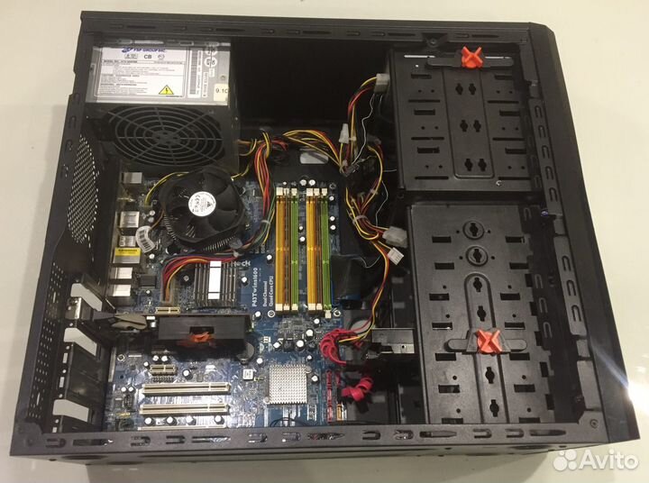 Intel Xeon E5440, GT 430 (1 GB), Озу 4GB, HDD 320