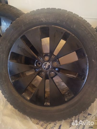 Колеса R18 с зимней резиной
