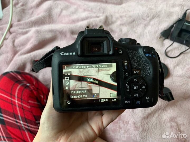 Фотоаппарат Canon EOS 2000D EF-S 18-55 Kit