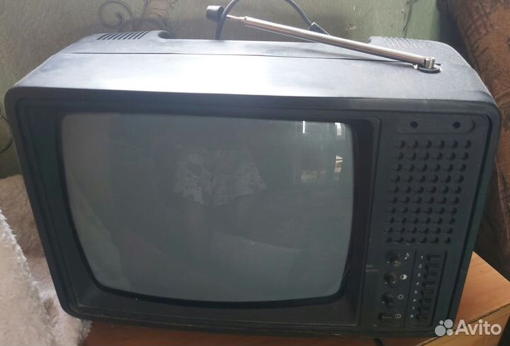 Телевизор