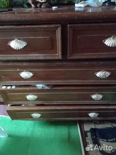 Комод деревянный старинный