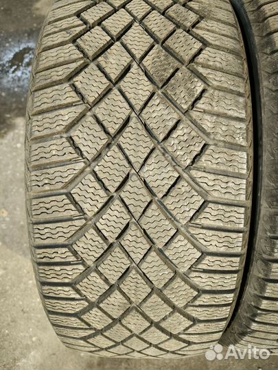 Continental ContiVikingContact 7 255/45 R20 105T