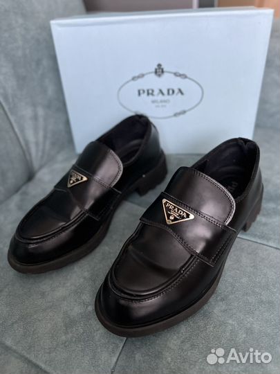 Лоферы женские Prada
