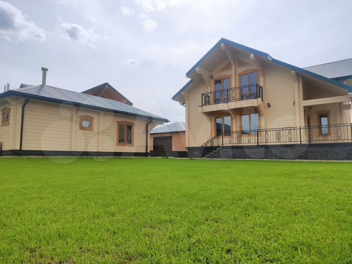 Дом 208,2 м² на участке 10 сот.