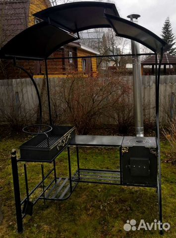 Мангал с крышей