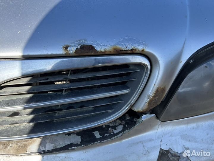 Капот Nissan Maxima A33 дефект