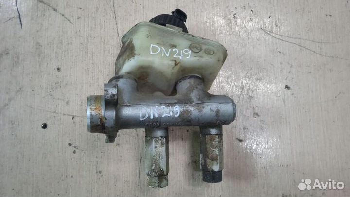 Главный тормозной цилиндр Daewoo Nexia F16D3 1.6