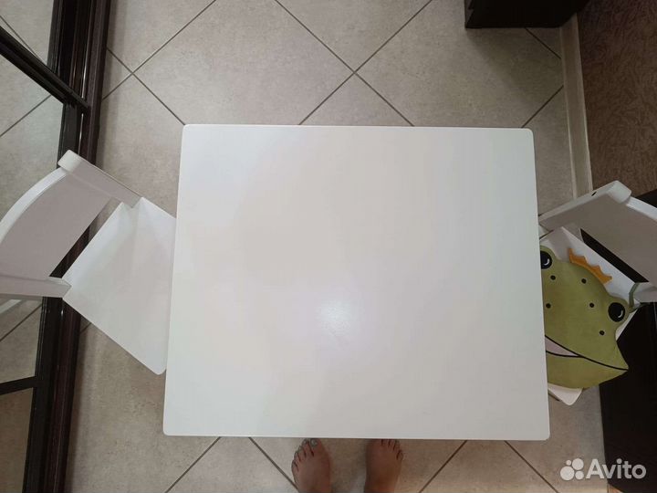 Стол детский и 2 стула IKEA