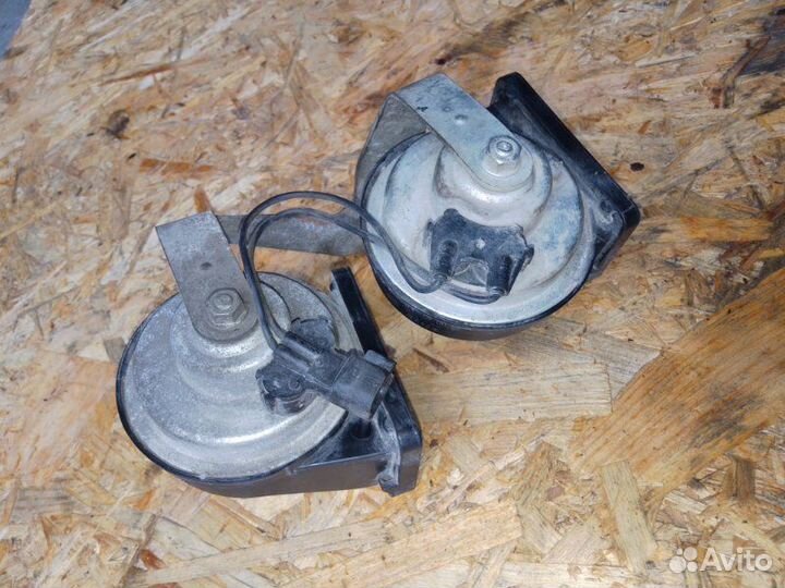 Звуковой сигнал Opel Astra J седан 1.6 бензин