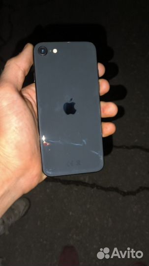 iPhone SE (2020), 64 ГБ