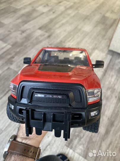 Машинка bruder RAM