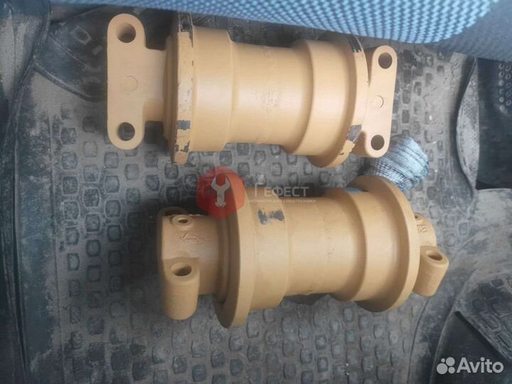 Каток опорный 14606490