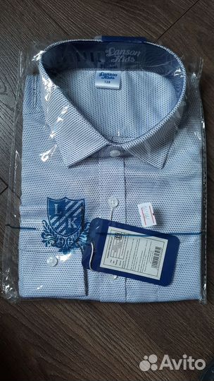 Рубашка для мальчика в школу р-р 128 новая