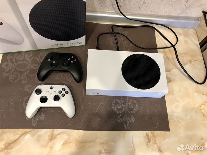 Xbox series s +400 игр