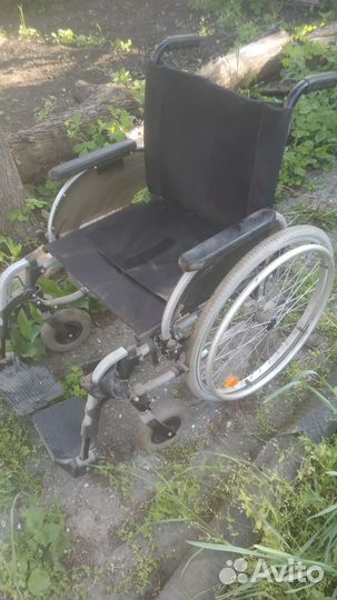 Инвалидное кресло складное