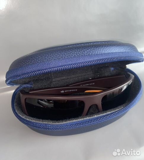 Солнцезащитные очки