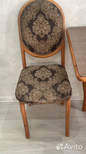 Стол и стулья комплект из дерева