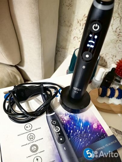 Электрическая зубная щетка oral b io series 7