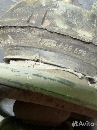 Стойка передняя левая Nissan Kubistar 1500 2006