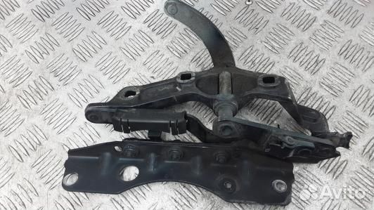 Петля капота mercedes benz S-class W221 (KPH20D502