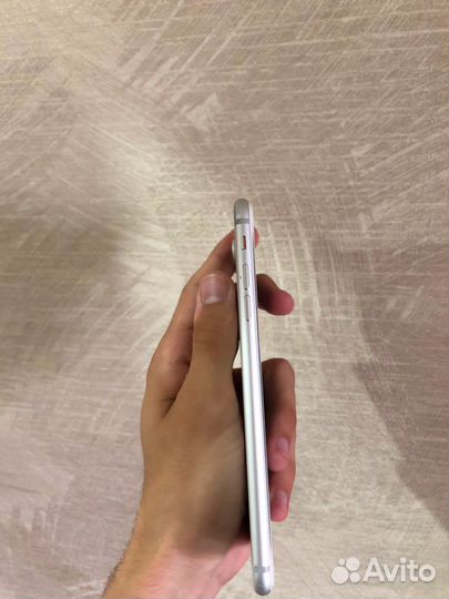 Телефон iPhone 7 plus