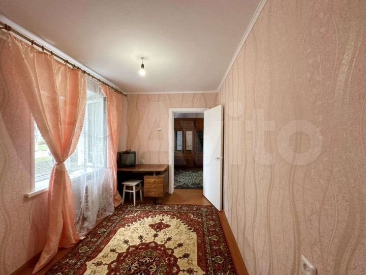 4-к. квартира, 60 м², 1/5 эт.