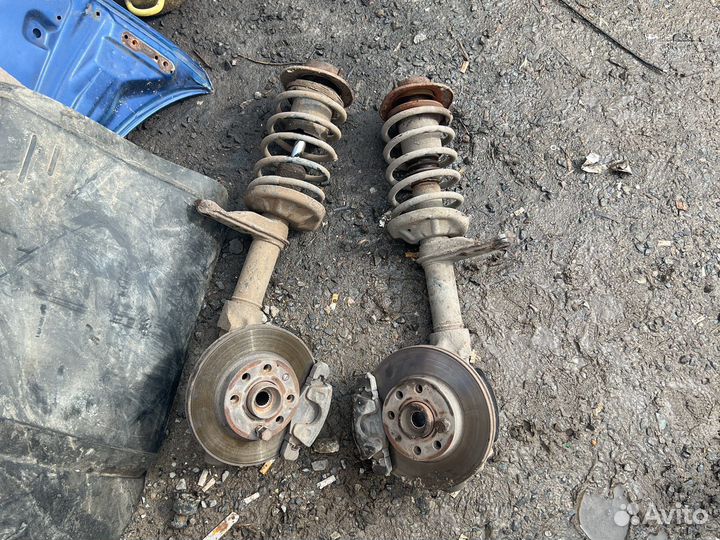 Передняя правая и левая стойка ланос заз шанс