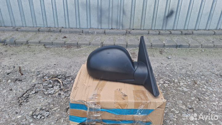 Зеркало правое Hyundai Accent Тагаз