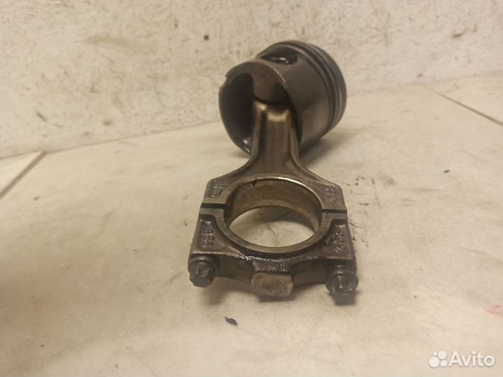 Поршень с шатуном бмв 5 E39