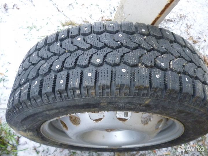 Yokohama IceGuard Stud IG65 185/60 R15