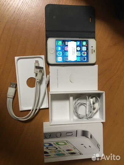 iPhone 4S, 8 ГБ