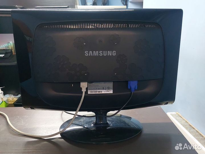 Монитор Samsung 2333SW 23