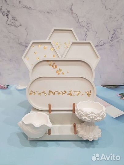 Изделия из гипса (вазы, шкатулки,подставки)