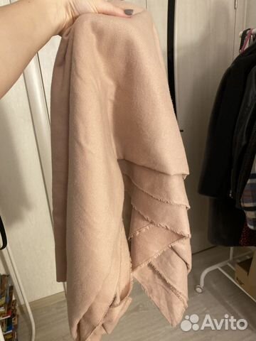 Розовый палантин zara