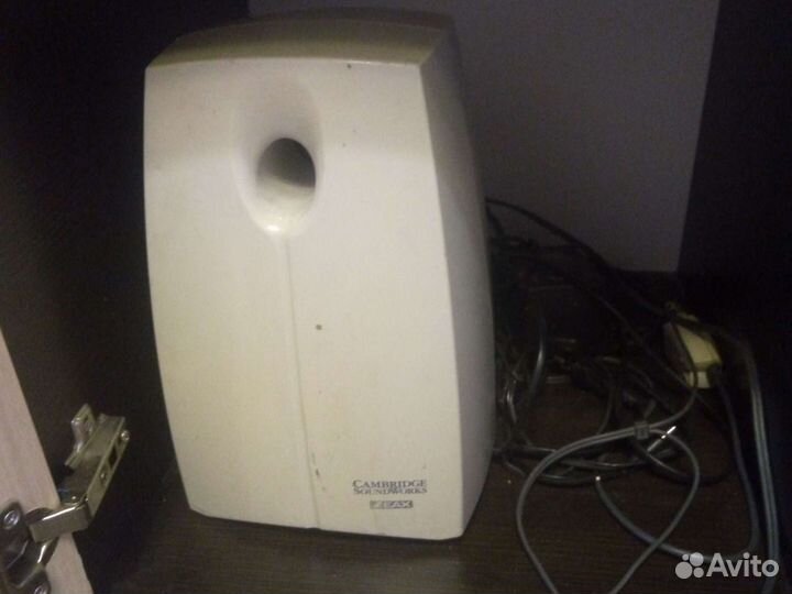 Сабвуфер Creative