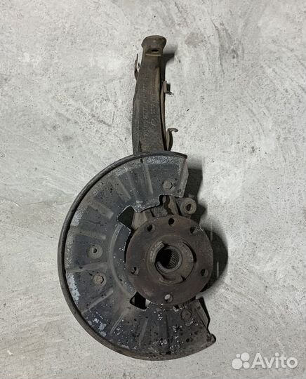 Кулак поворотный правый Porsche Cayenne 955