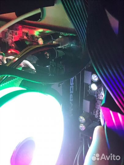 Игровой компьютер с монитором